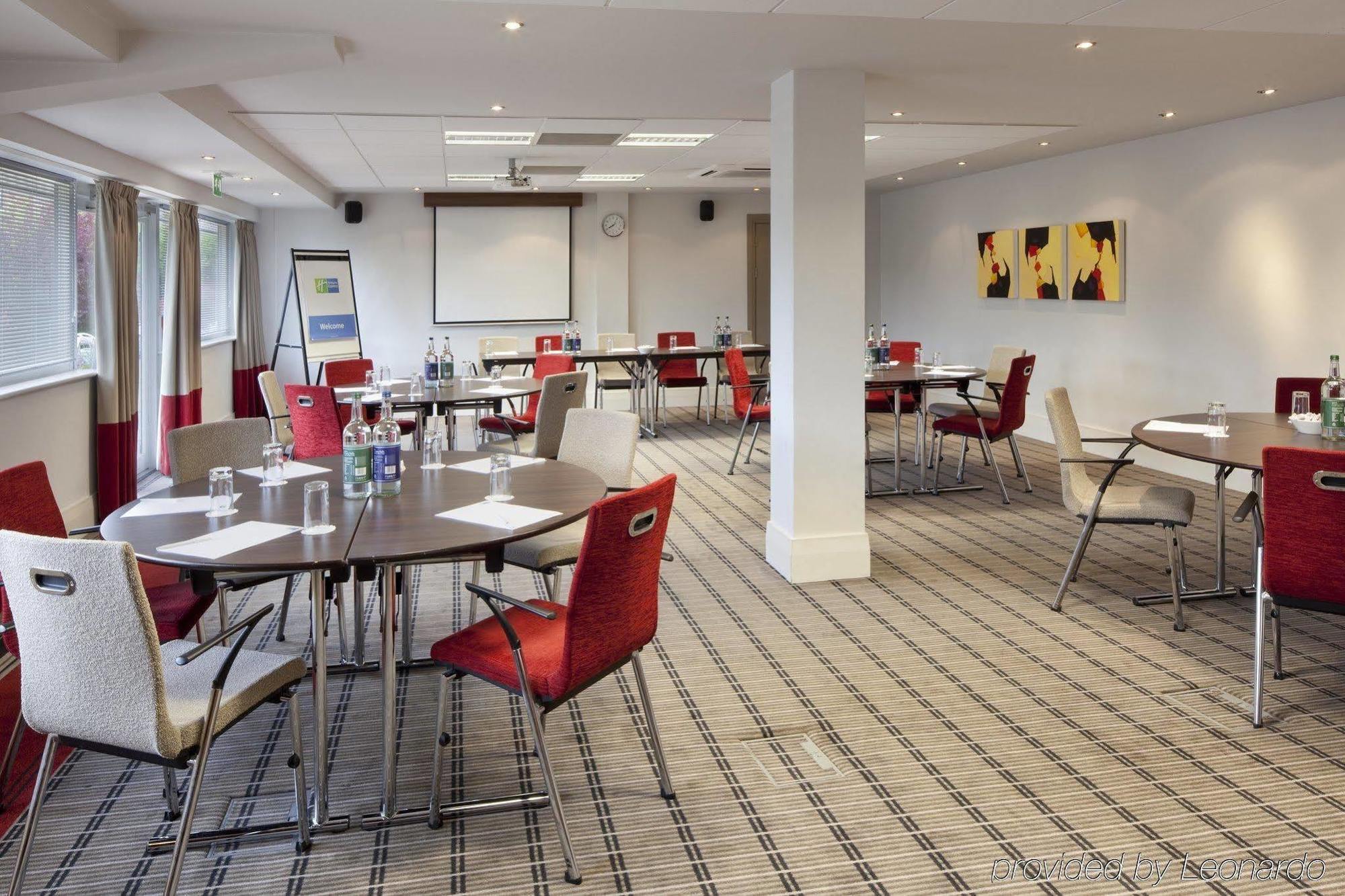 Holiday Inn Express Northampton - South By Ihg Exterior photo